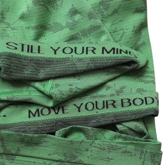 Lululemon Men's Large Seamless Tee Green Camo‎ Mesh "Move Your Body" Shirt - Picture 5 of 12